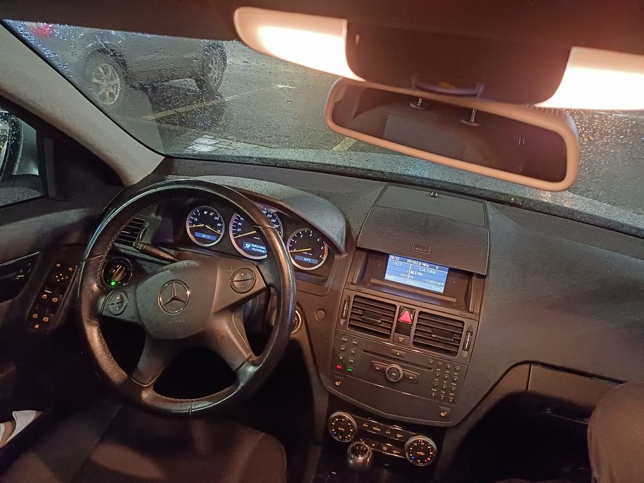 Mercedes Benz C200