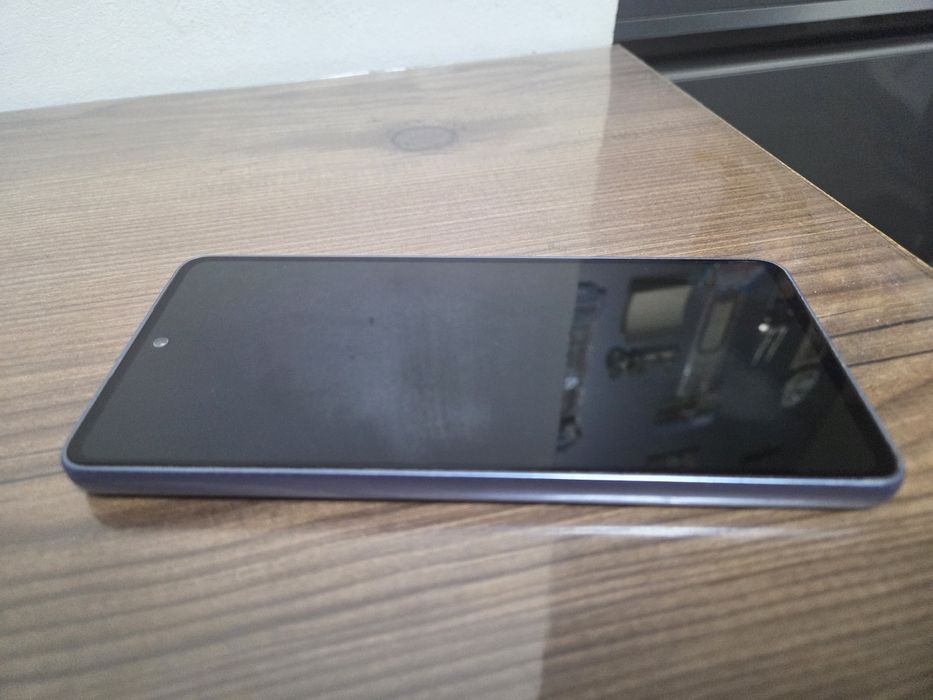 Samsung Galaxy A53 5G 258 GB si S10 plus