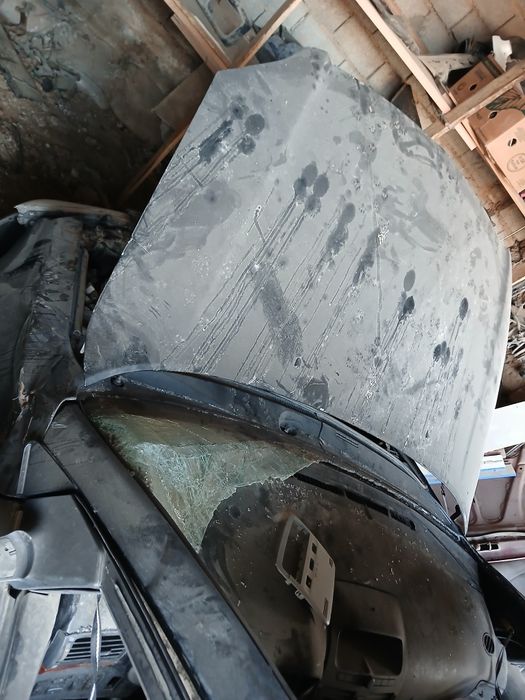 Тайота авенсис 2004 год