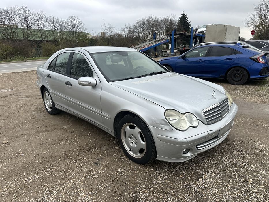 Предна броня комплект за Мерцедес w203 C classe facelift!!!