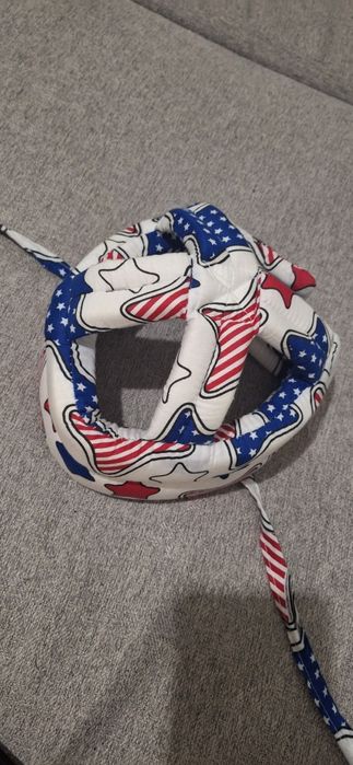 Продам противоударную шапку для детей