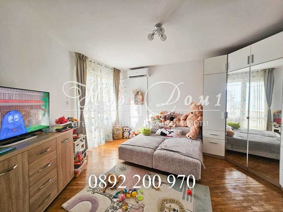 Продава се Тристаен апартамент в Варна, Център - 82 кв.м за 2500 €/кв.м - Снимка #11