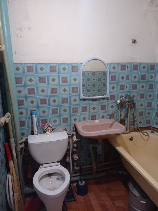Продам квартиру в 4мкр.