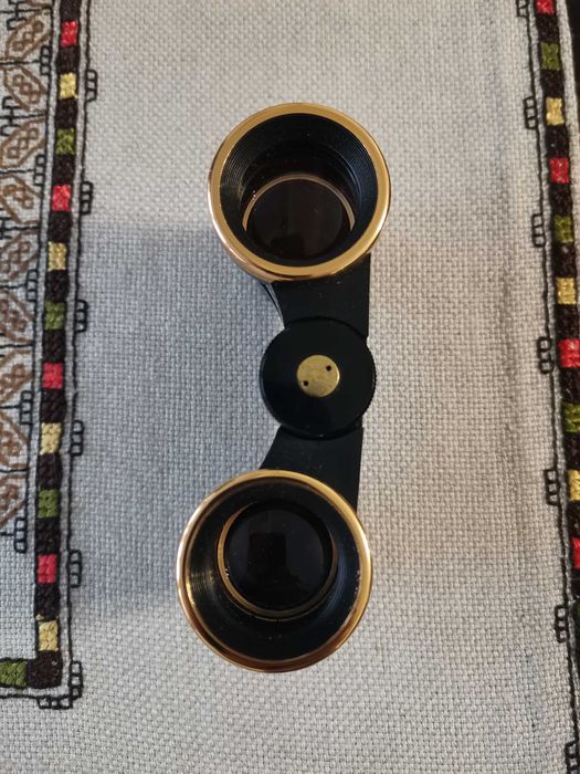 Руски театрален бинокъл