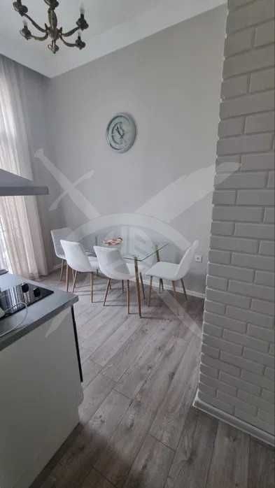 Дава се под наем Тристаен апартамент в Пловдив, Център - 90 кв.м за 750 € - Снимка #5