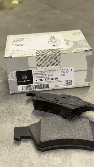 Тормозные колодки для Mercedes Benz. W222 w221 w210 w906 Vito Viano