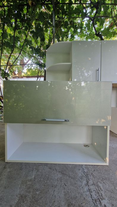 Продается кухонный гарнитур