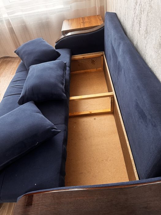 Диван компактный  юго восток самовывоз