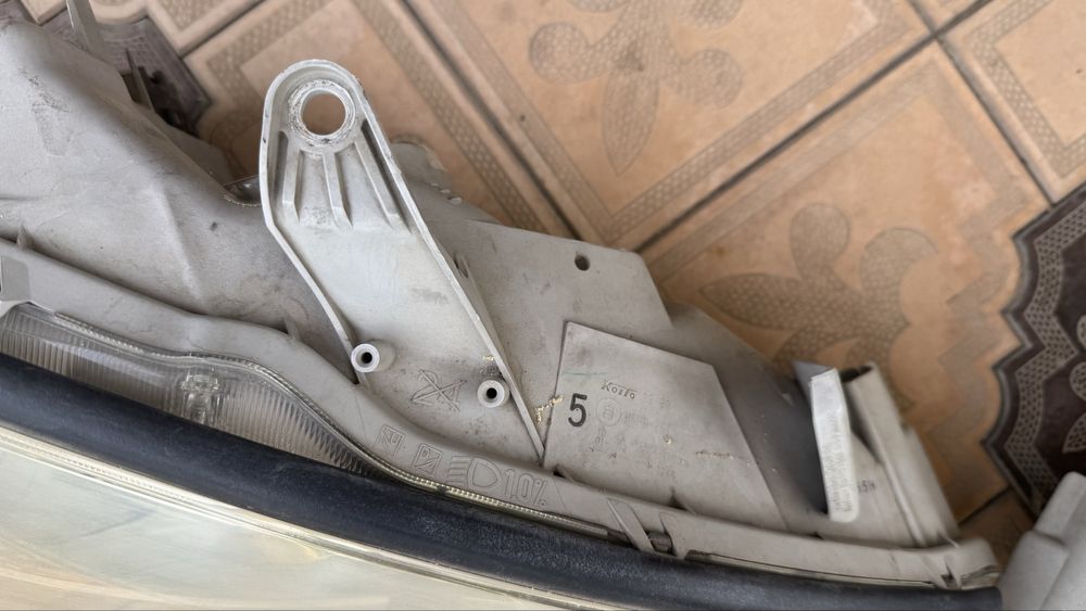 Камри 35 фара оригинал