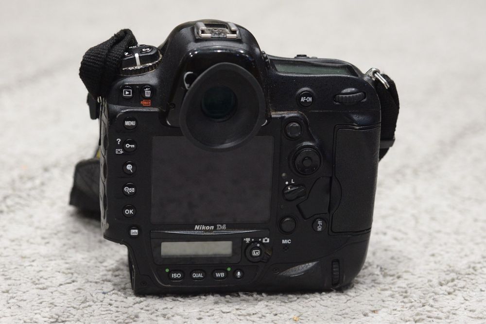 Фотоаппарат Nikon d4 Никон д4