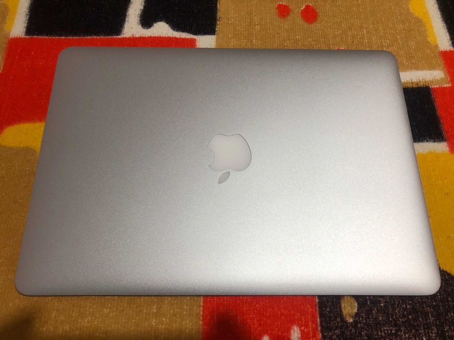 MacBook Air 13,3  2017 i5 1,8 GHz, flash 128 GB, 8 GB,  estetic CA NOU