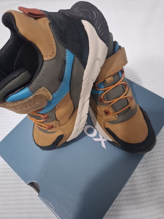 Vand Ghete Geox marime 37,impermeabile