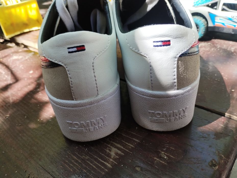 Adidași Tommy dama