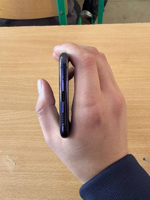 Samsung S20+ holati idial