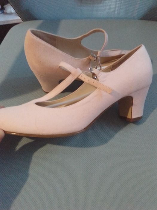 Обувки велурени,дайчман