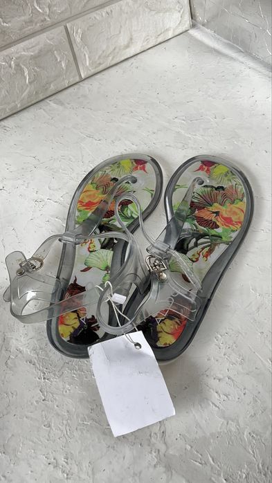Сандали женские