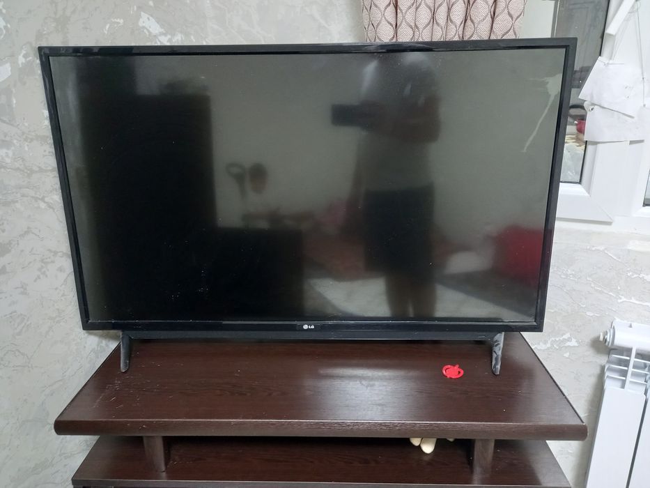 Tilvizor 2 ta LG, shvaki