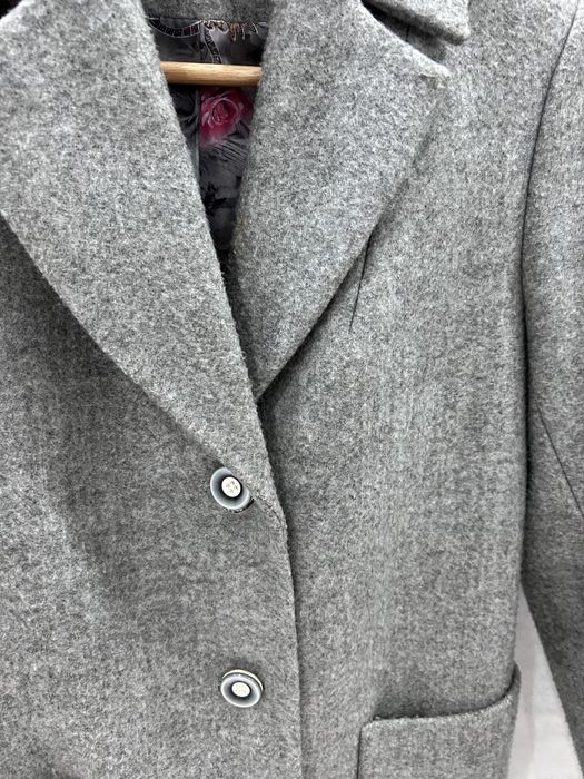 Продам женское пальто