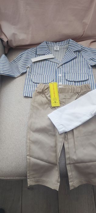 Бебешки костюм за момче...