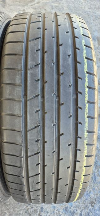 4 anvelope vara  Toyo 225/55/19.Pretul este pe bucata.