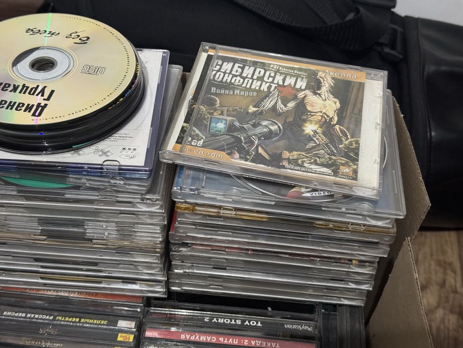 Игры может есть и редкие продам все