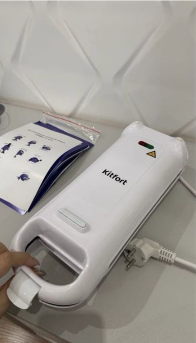 Вафельница kitfort