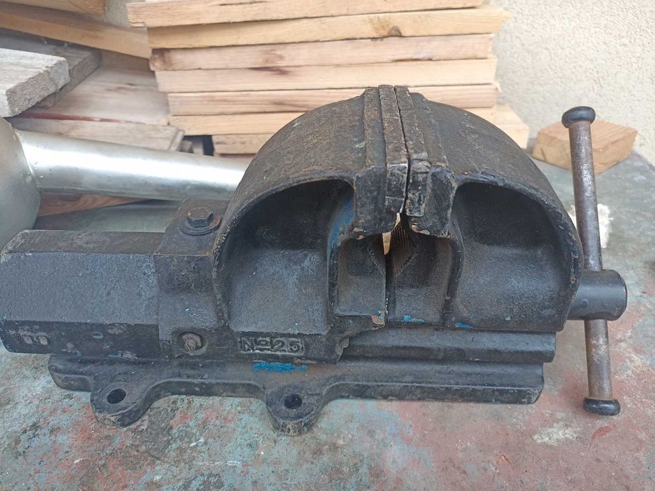 Менгеме строително