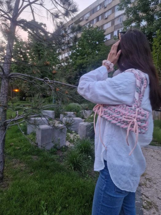 Geanta crosetata manual (model unic Apple Pink Perlekesh) - 2026 GIFT