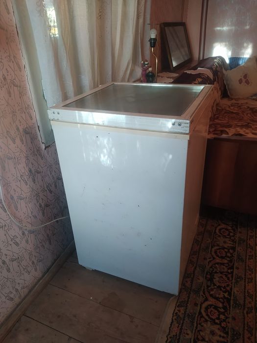 Vand congelator si frigider 400 lei fiecare