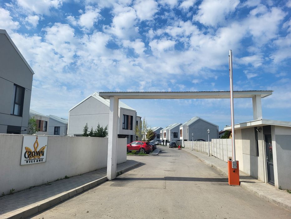 Crown Village, Casa duplex, P+1+pod amenajabil, teren 286mp