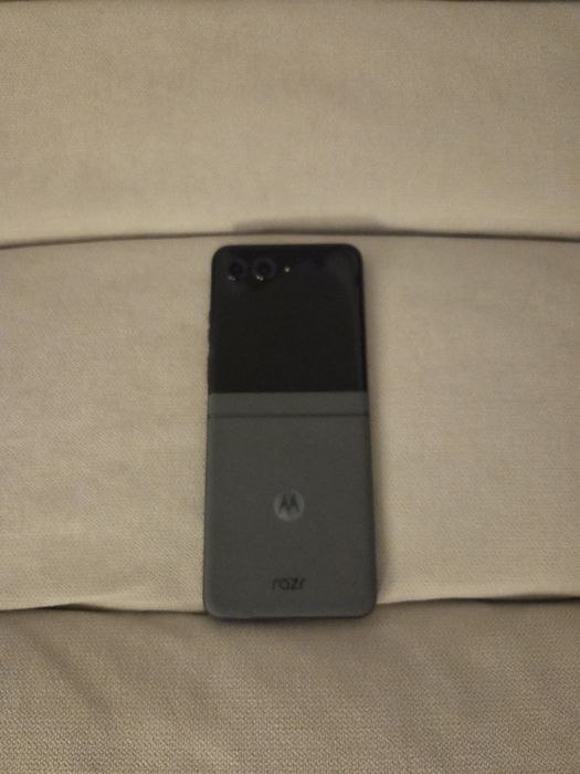 Motorola RAZR 50