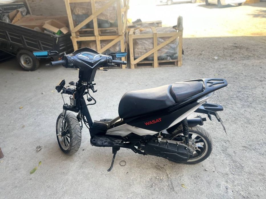 R2 italiy wasat 150kub benzinli chotki diskachalarda