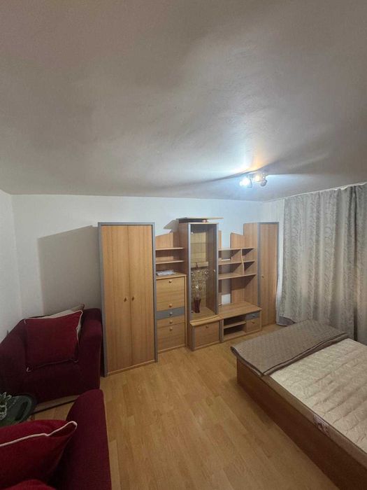 Inchiriez apartament cu o camera