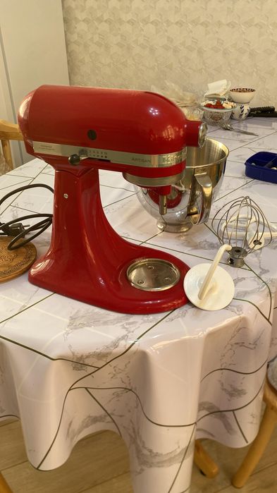Продаётся KitchenAid Artisan