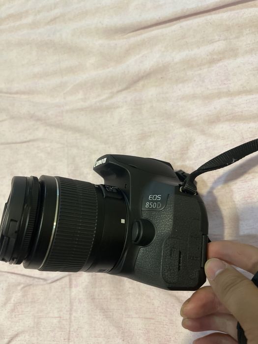 Canon 850D в отличном состояний