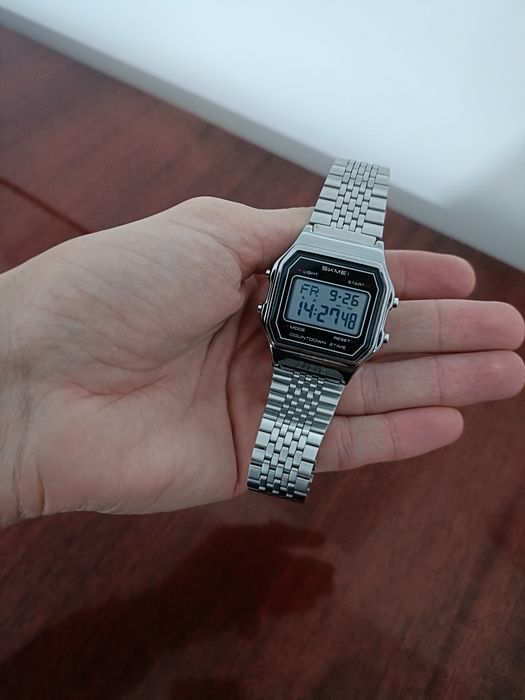 Ceas electronic vintage