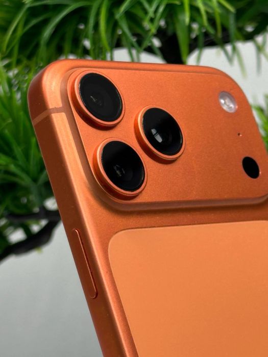 iPhone 17 pro max 256gb  Akb: 92% цп:350