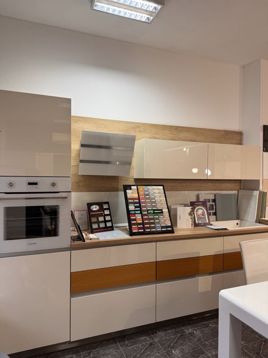 Разпродажба на мостри кухни