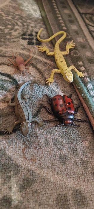 Продам игрушки б/у