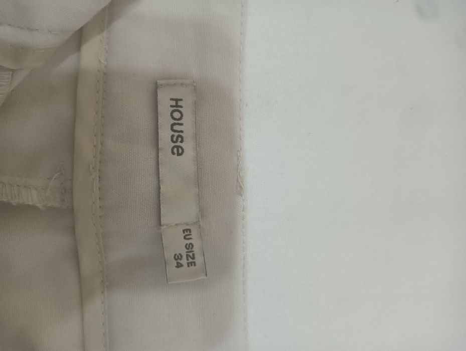 Pantaloni scurti House