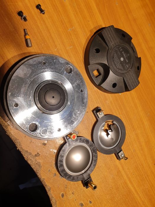 Reparatii Electronice Ploiesti (boxe/difuzoare/TV/amplificatoare)