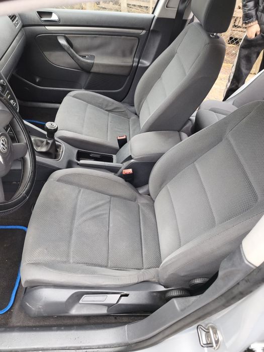 Interior textil vw Golf 5(berlina)cu geamuri electrice față/spate
