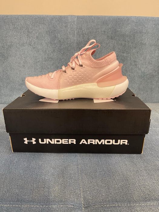 Нови Under Armour Phantom Hovr 3