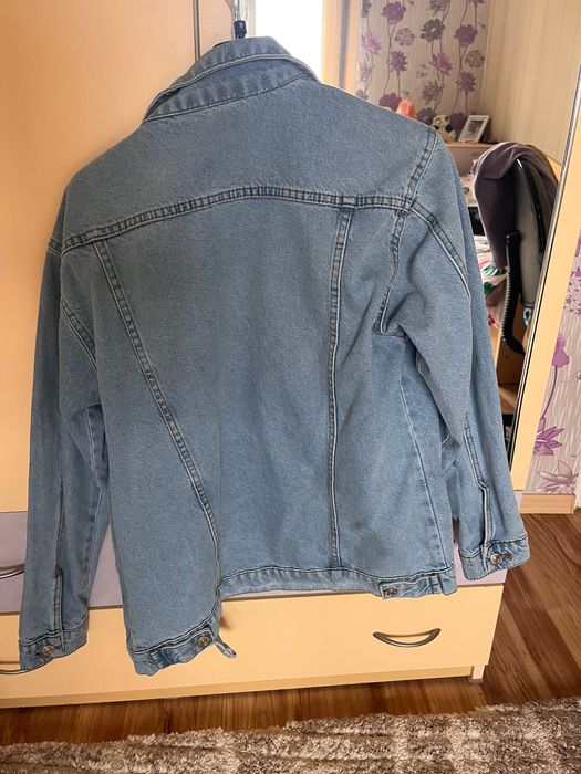 Синьо дънково яке