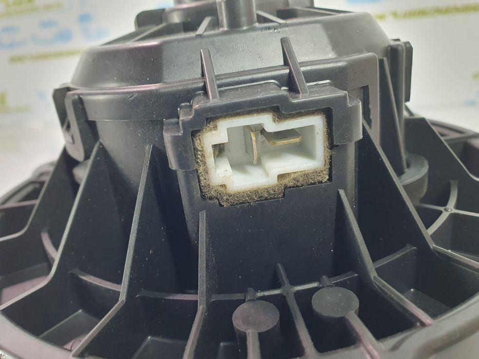 Motoras aeroterma f00s330054 Kia Ceed 2