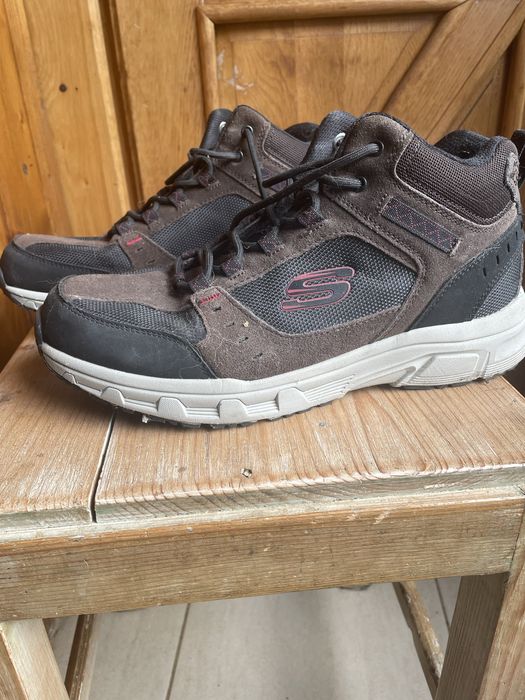 ghete skechers  măr. 45