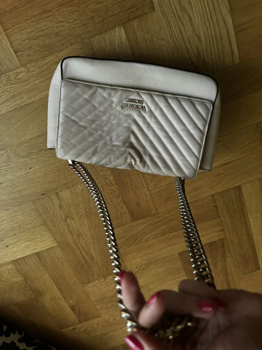 Victoria Secret чанти