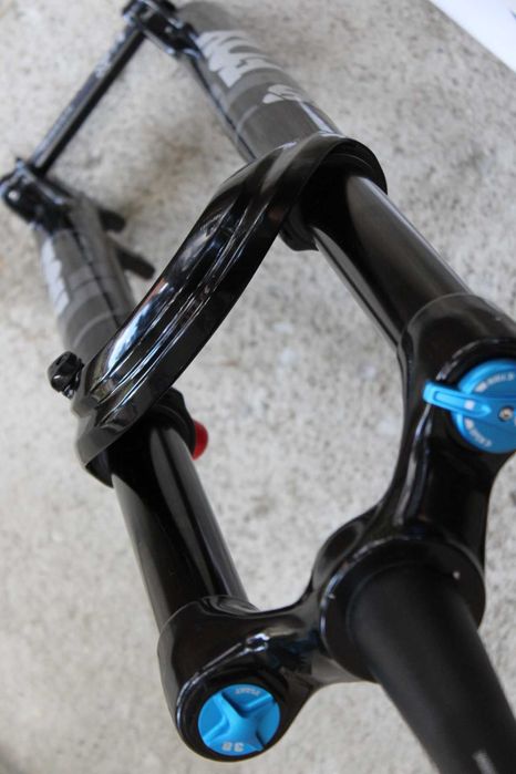 FOX 38 Float Performance 29" 170mm Grip 2026 3Pos Boost Tapered E-bike