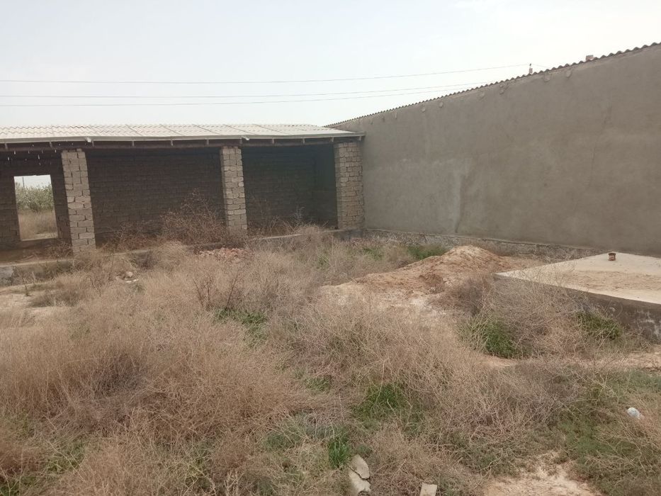 Qurilishi tugallanmagan chala uchastka sotiladi