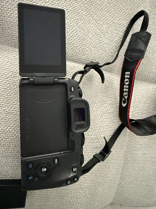 Canon RP Mirrorless